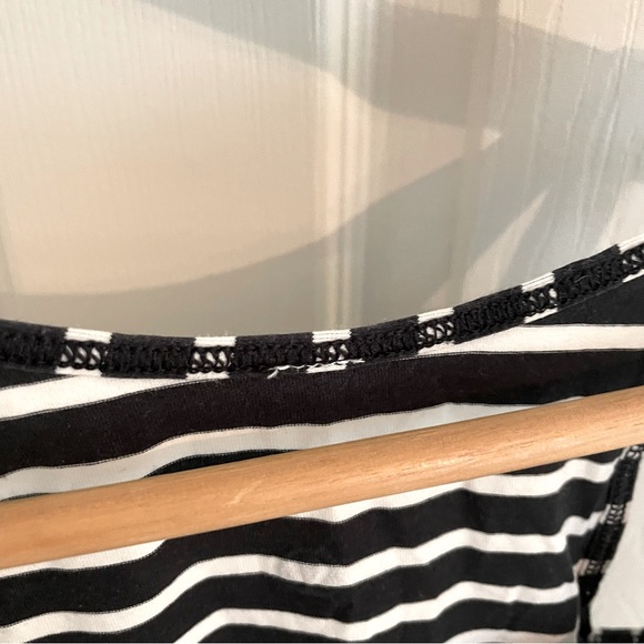 Lululemon Striped Tank - Picture 2 of 4